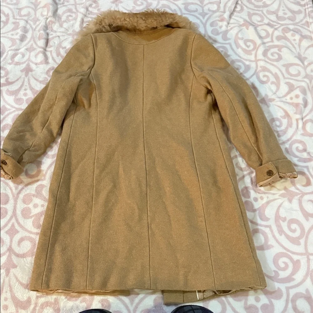 Banana Republic Tan Trench Coat with Faux Fur Collar - Picture 5 of 5